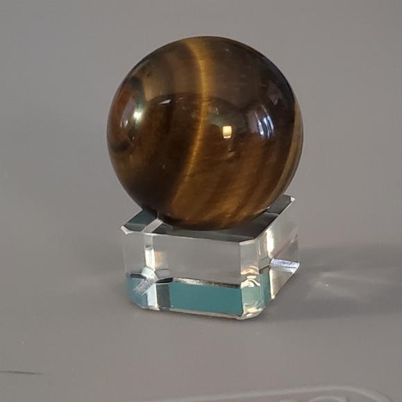 Tiger Eye Sphere - small - Picture 4 of 5